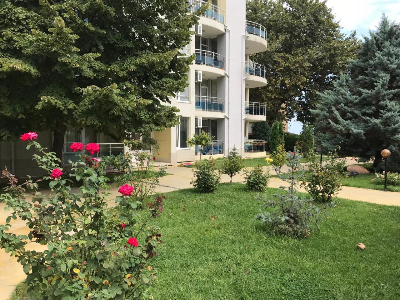 Cozy Apartment By The Sea Ravda Esterno foto
